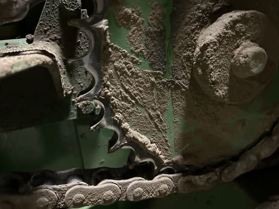 Image of John Deere 560M equipment image 4