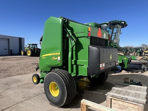 Image of John Deere 560M equipment image 1