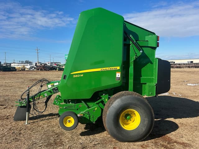 Image of John Deere 560M equipment image 1