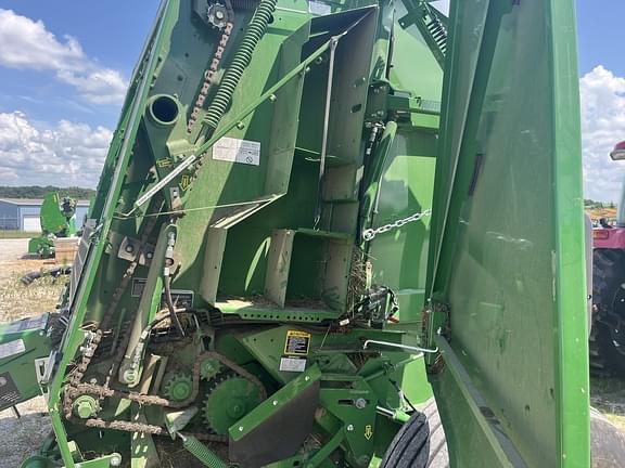 Image of John Deere 560M equipment image 4