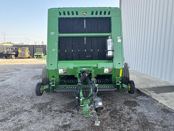 Image of John Deere 560M equipment image 4