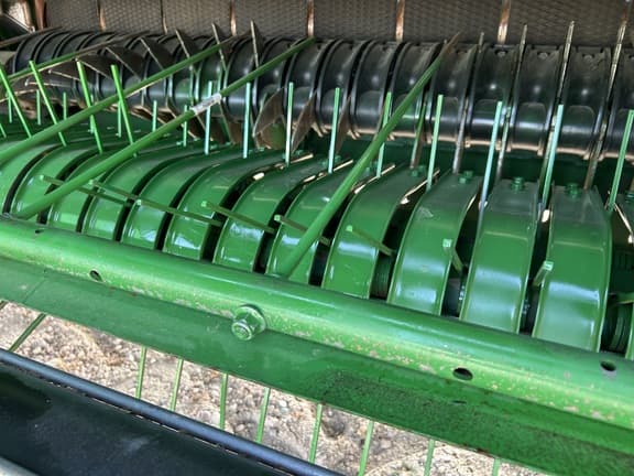 Image of John Deere 560M equipment image 2