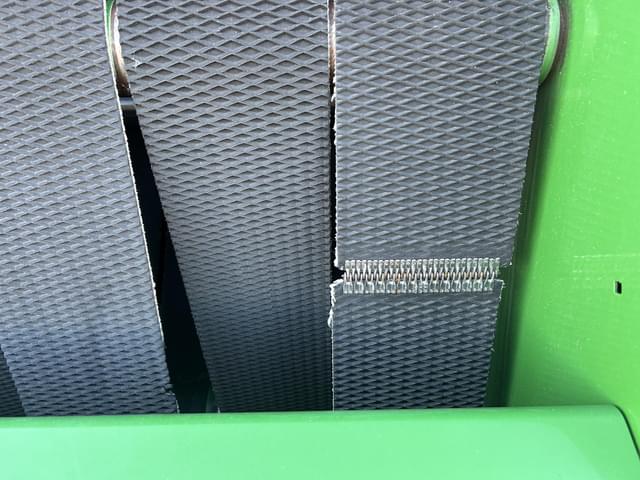 Image of John Deere 560M equipment image 3