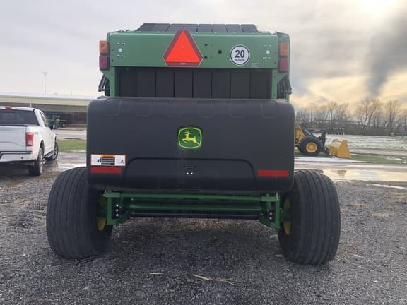 Image of John Deere 560M equipment image 3