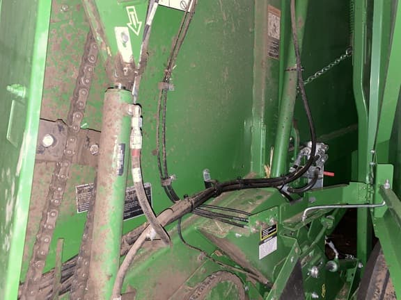Image of John Deere 560M equipment image 4