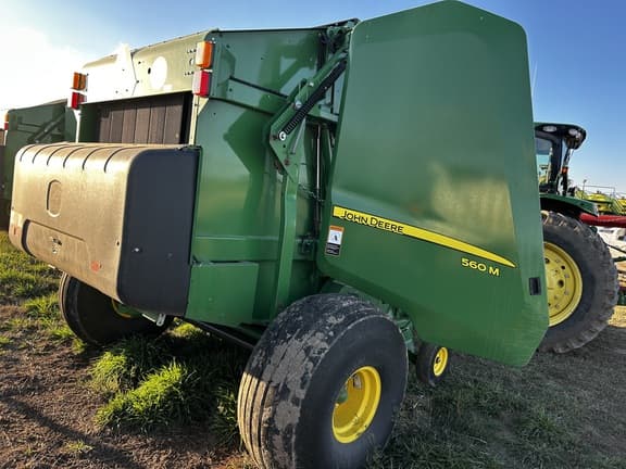 Image of John Deere 560M equipment image 3