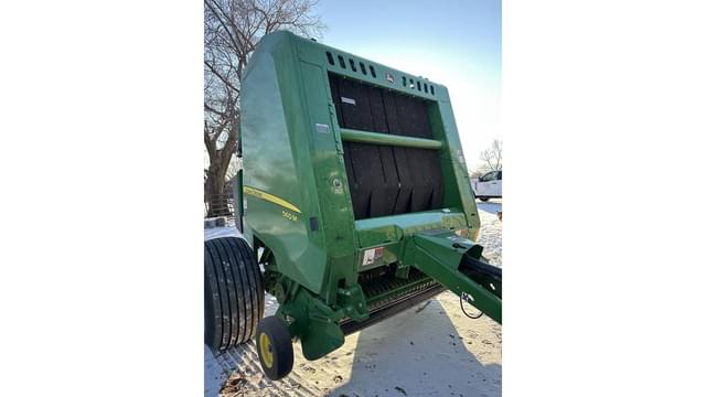 Image of John Deere 560M equipment image 4
