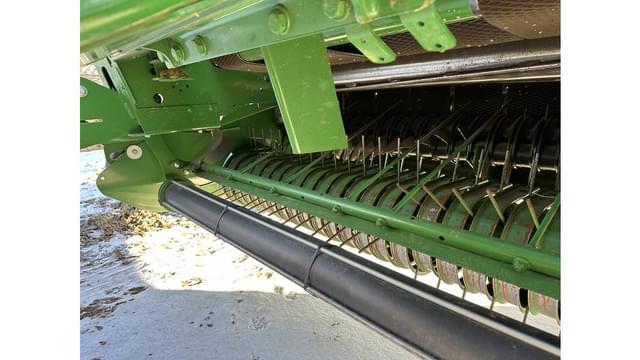 Image of John Deere 560M equipment image 4