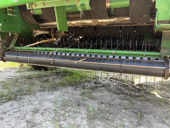 Image of John Deere 560M equipment image 3