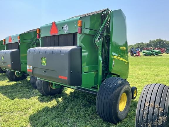 Image of John Deere 560M equipment image 3