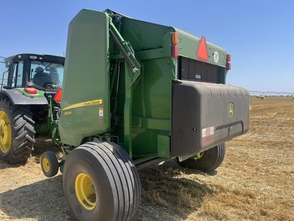 Image of John Deere 560M equipment image 4