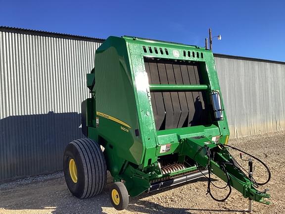 Image of John Deere 560M equipment image 4