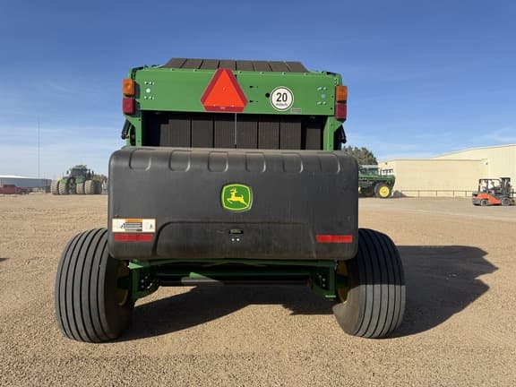 Image of John Deere 560M equipment image 3