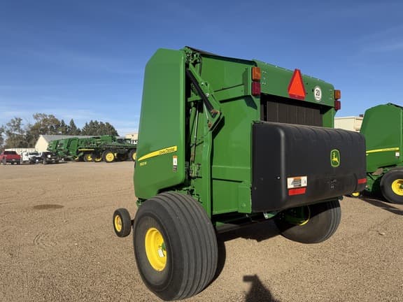 Image of John Deere 560M equipment image 2
