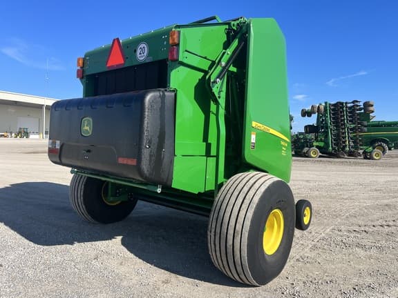 Image of John Deere 560M equipment image 2