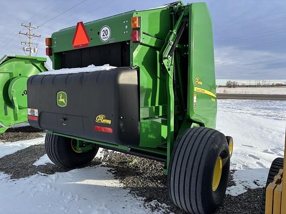 Image of John Deere 560M equipment image 1