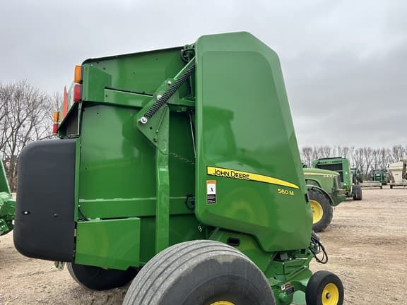 Image of John Deere 560M equipment image 2