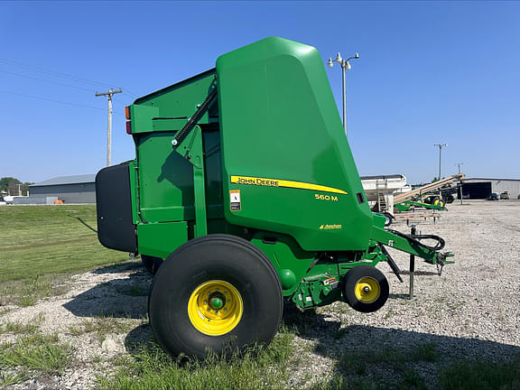 Image of John Deere 560M equipment image 2