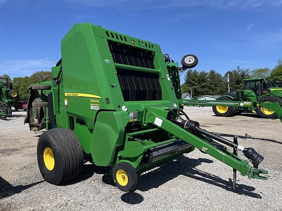 Image of John Deere 560M equipment image 4