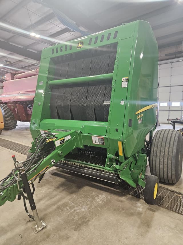 Image of John Deere 560M equipment image 1