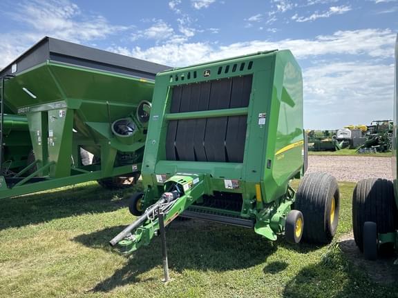 Image of John Deere 560M equipment image 2