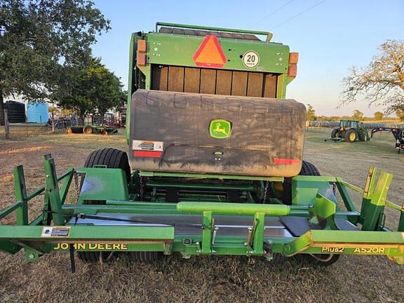 Image of John Deere 560M equipment image 4