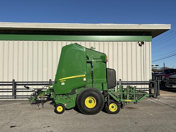 Image of John Deere 560M Silage Primary image