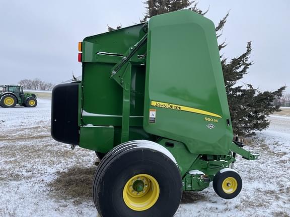 Image of John Deere 560M equipment image 1