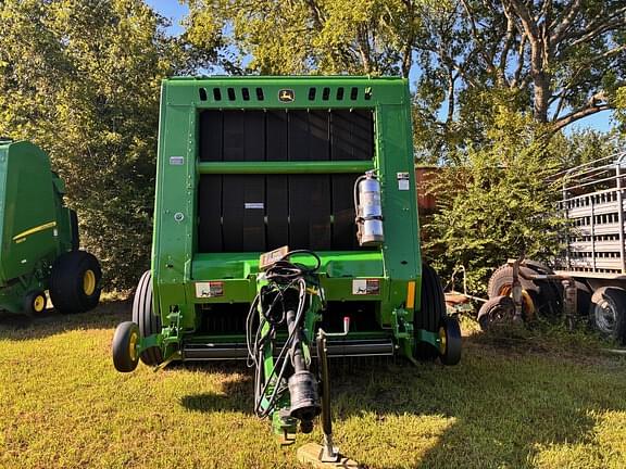 Image of John Deere 560M equipment image 4