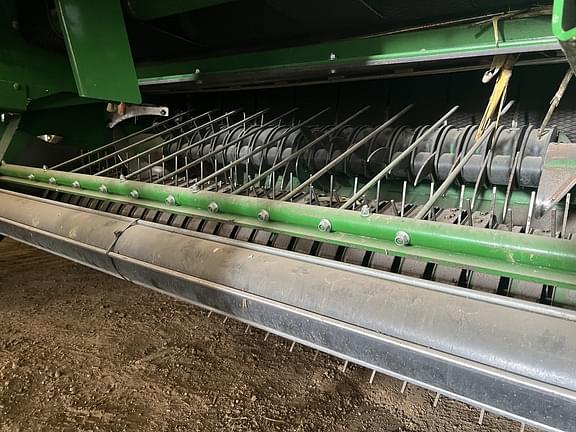 Image of John Deere 560M equipment image 1