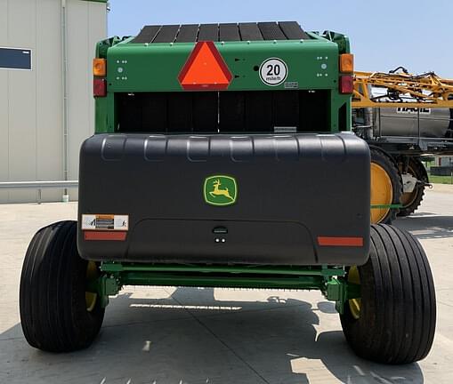 Image of John Deere 560M equipment image 3