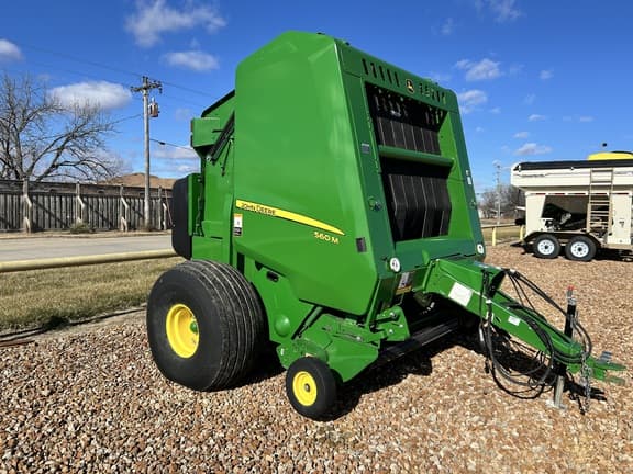 Image of John Deere 560M equipment image 3