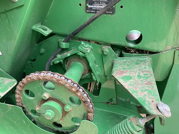 Image of John Deere 560M equipment image 2