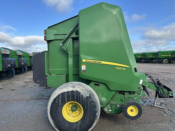 Image of John Deere 560M equipment image 4