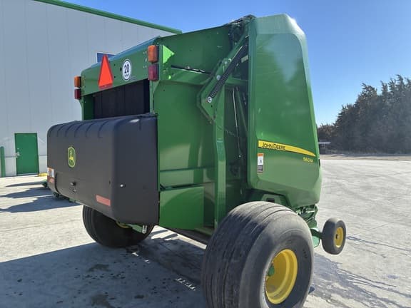 Image of John Deere 560M equipment image 2