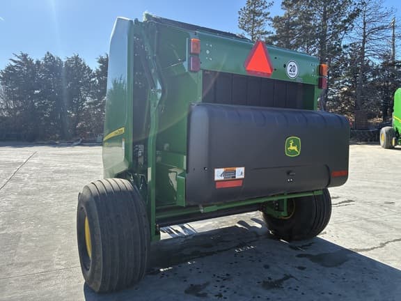 Image of John Deere 560M equipment image 3