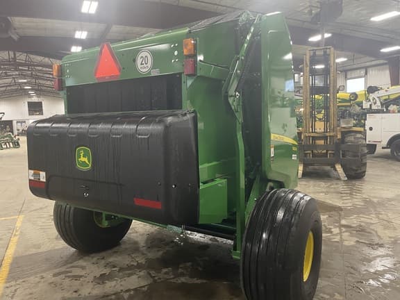 Image of John Deere 560M equipment image 4