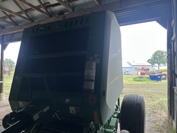 Image of John Deere 560M equipment image 1