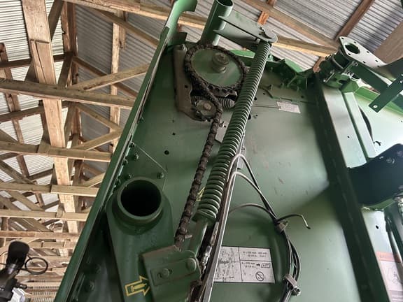 Image of John Deere 560M equipment image 3