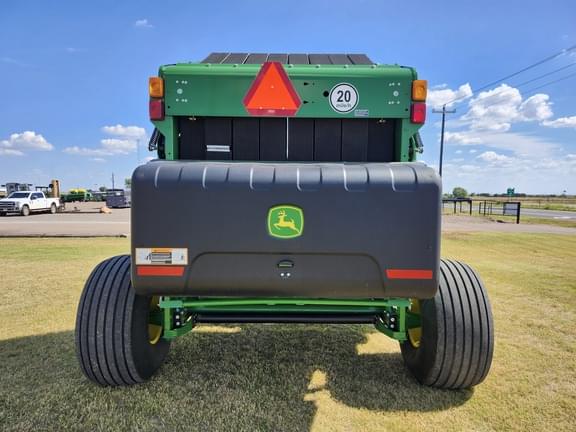 Image of John Deere 560M equipment image 3