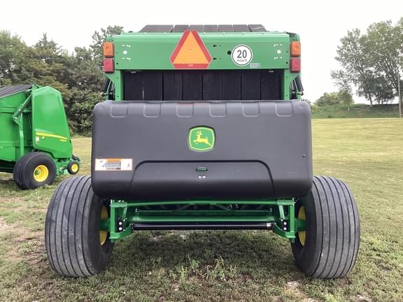 Image of John Deere 560M equipment image 4