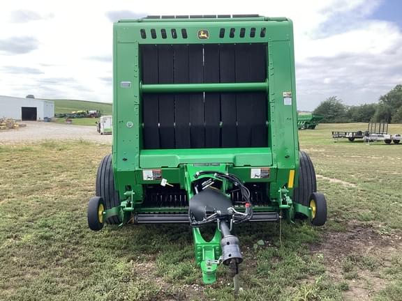 Image of John Deere 560M equipment image 1