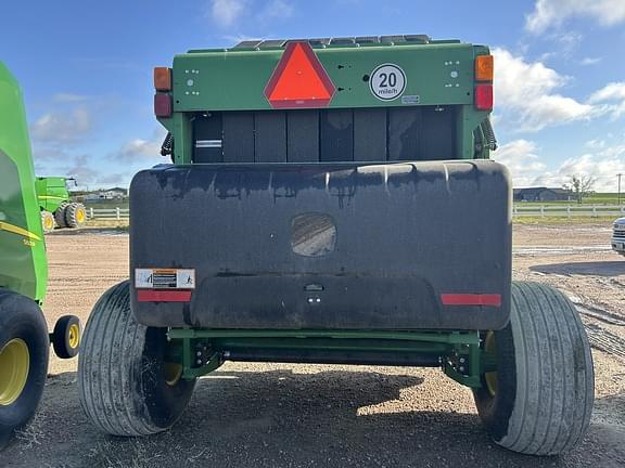 Image of John Deere 560M equipment image 4