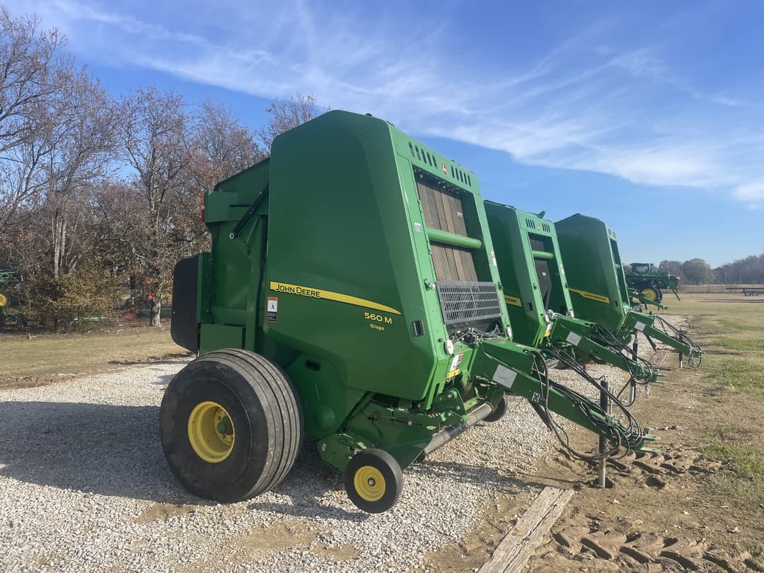 Image of John Deere 560M Image 0