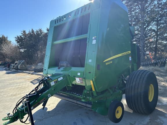 Image of John Deere 560M equipment image 2
