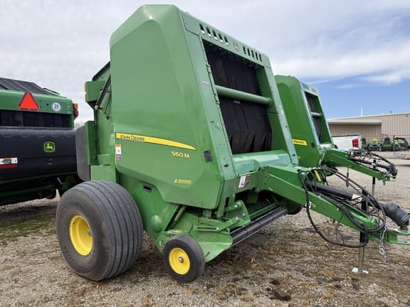 Image of John Deere 560M equipment image 2