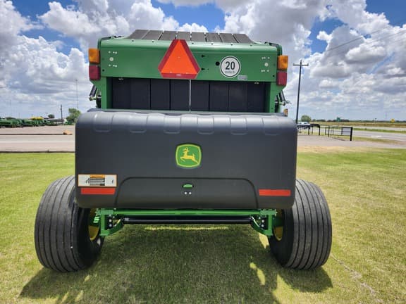 Image of John Deere 560M equipment image 3