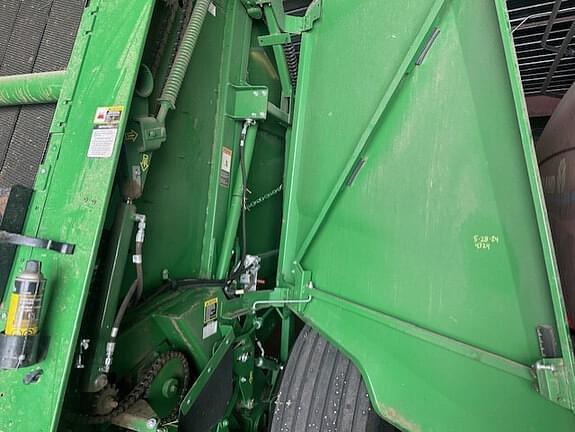 Image of John Deere 560M equipment image 4