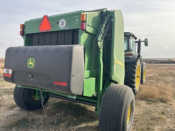 Image of John Deere 560M equipment image 4