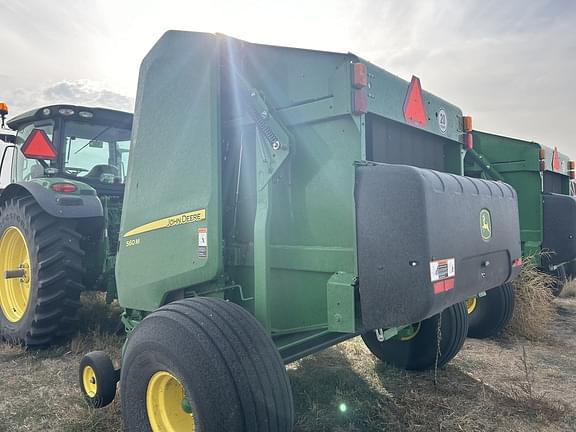 Image of John Deere 560M equipment image 3